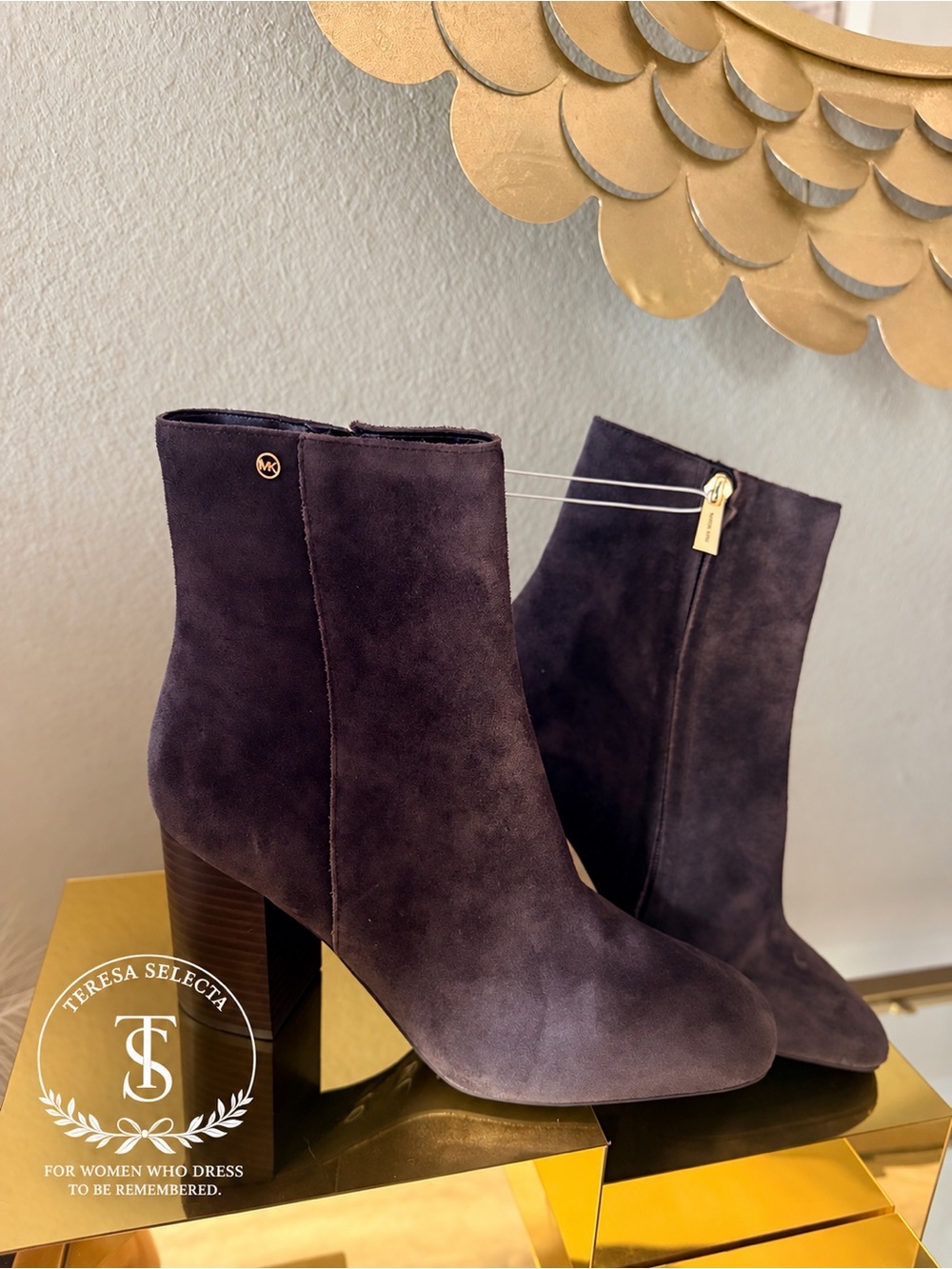 New! ✨ Michael Kors Hazel Flex Chocolate Suede Ankle Booties Size 8M